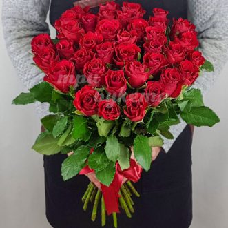 Букет из 41 красной розы