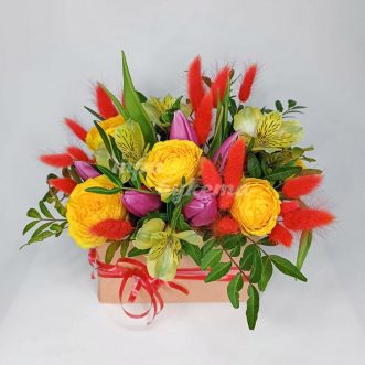 Мини-композиция цветов и лагуруса Мини-композиция цветов и лагуруса